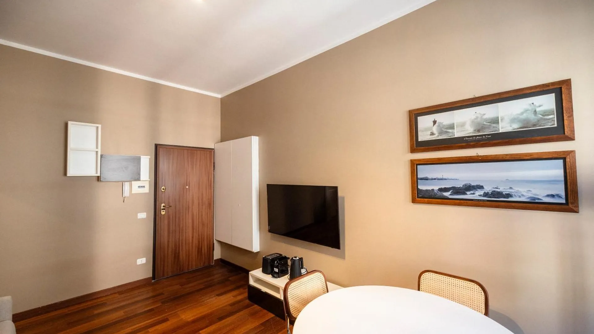 Darsena Navigli Luxury Living Apartment Milan