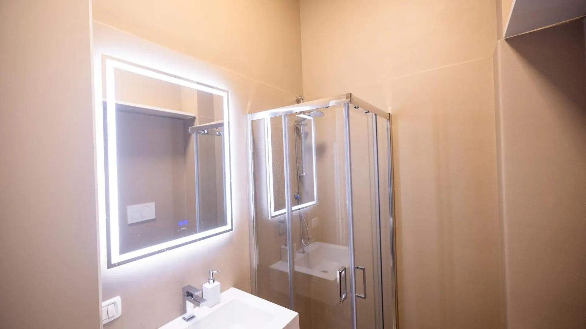 Darsena Navigli Luxury Living Apartment Milan 0*,  Italy